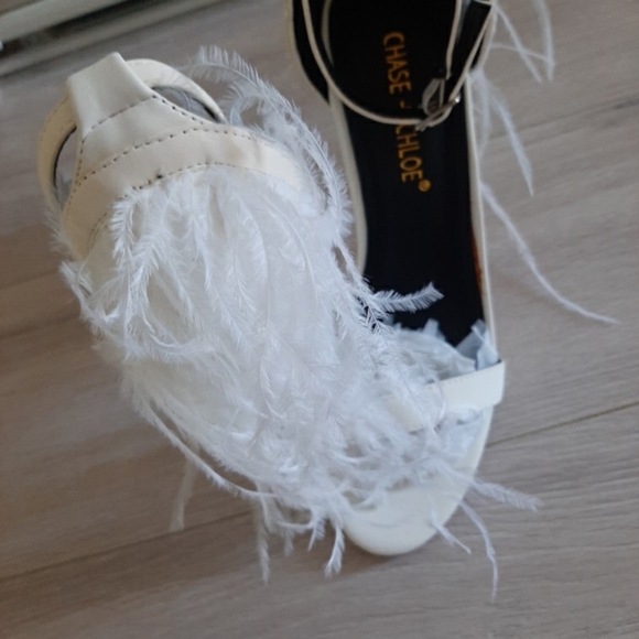 Sandals - Picture 3 of 5